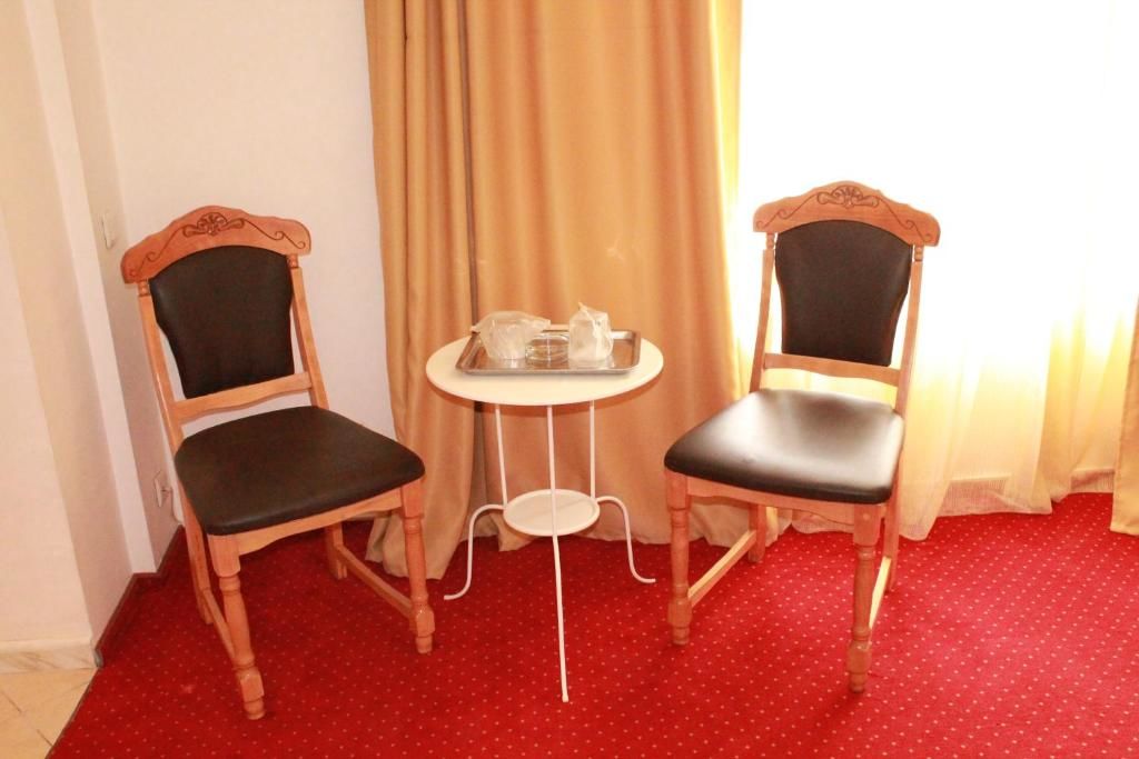 Отель Hotel Mon Caprice Бухарест-54